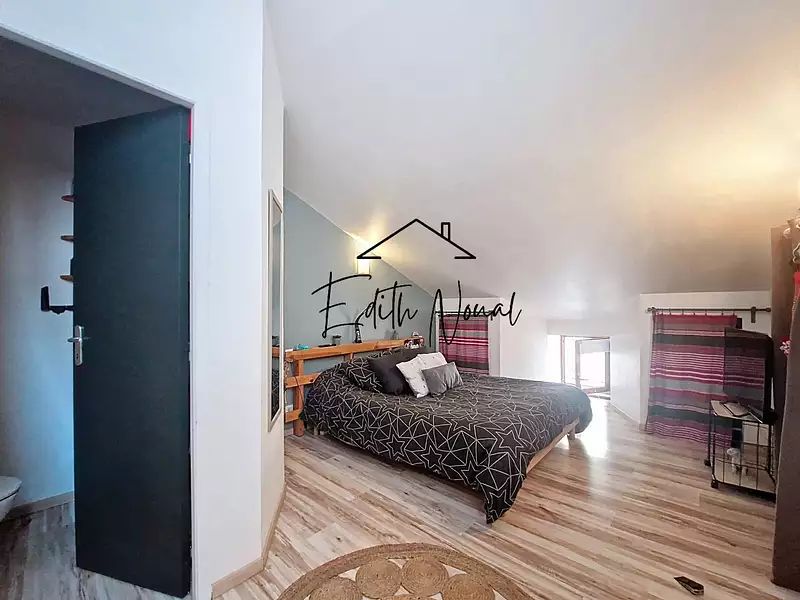 Immeuble, 230 m²