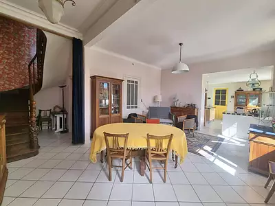 Maison, 180 m²