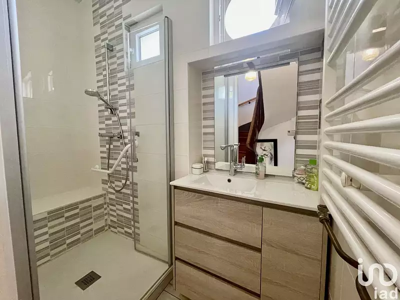 Maison, 374 m²