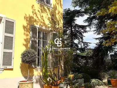 Maison, 360 m²
