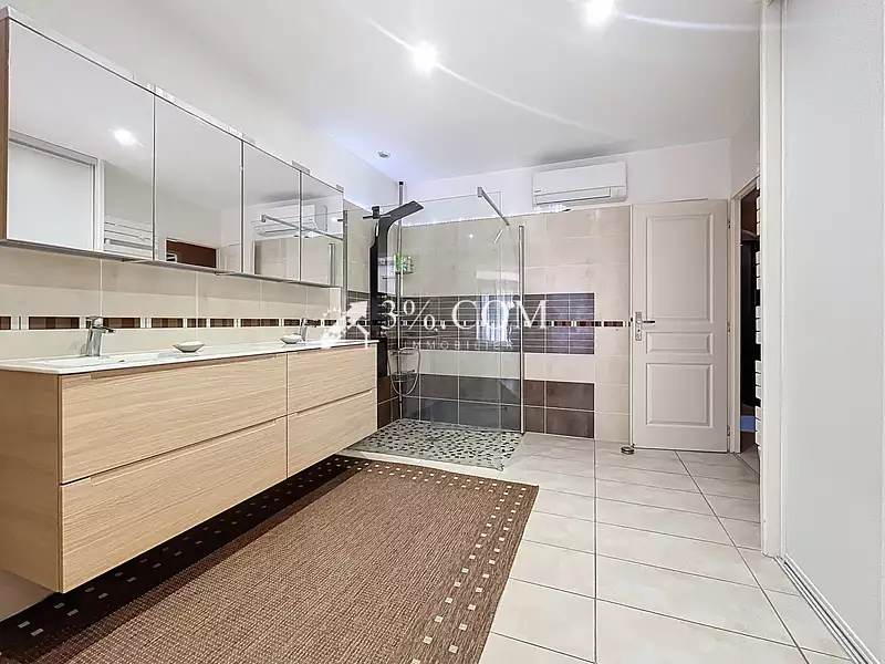 Maison, 182,45 m²
