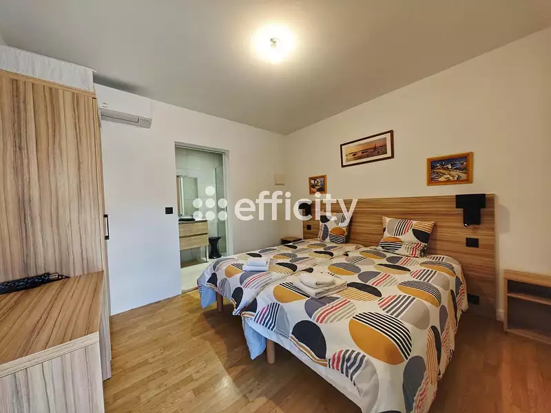 Maison, 466 m²