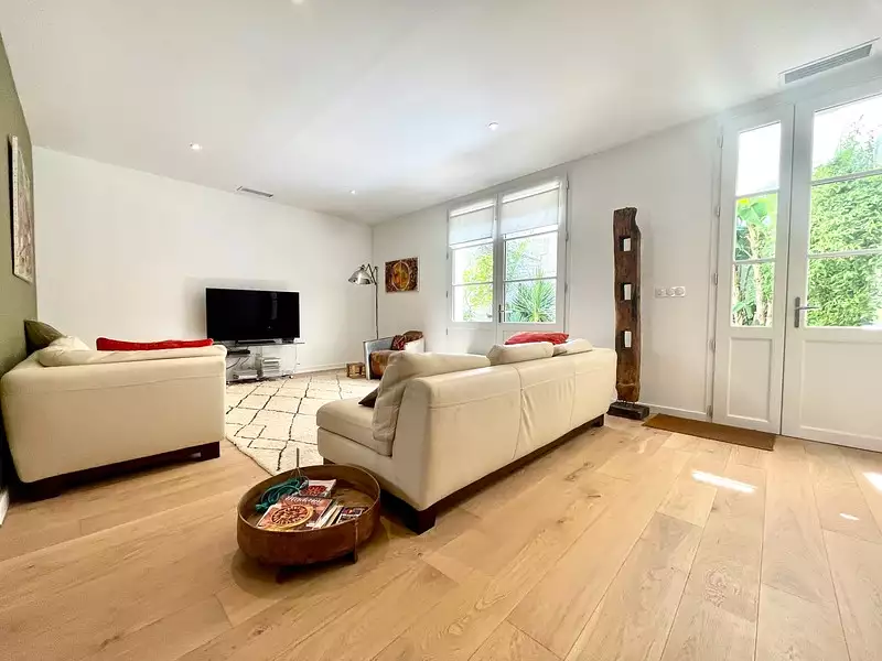 Maison, 185 m²