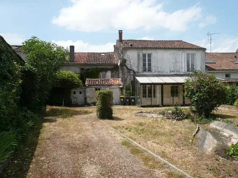 Maison, 261 m²