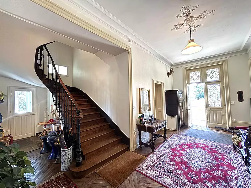 Maison, 329,9 m²