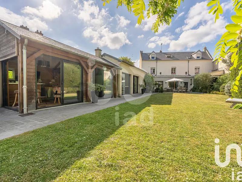 Maison, 318 m²