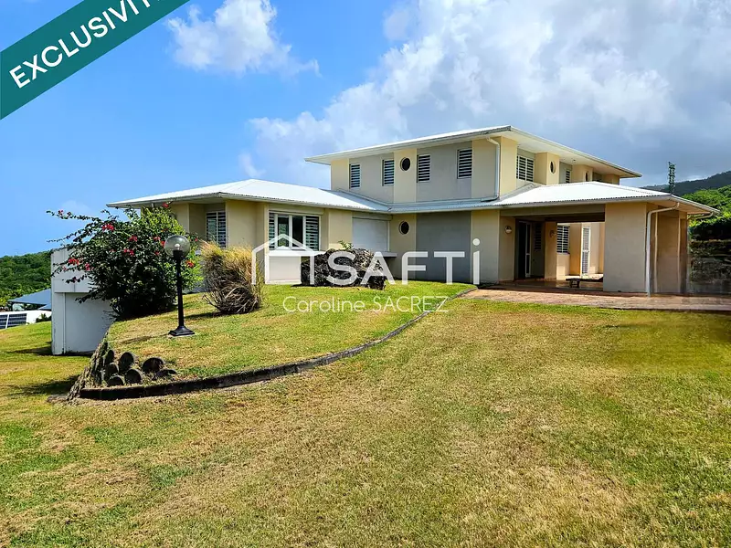 Maison, 319 m²