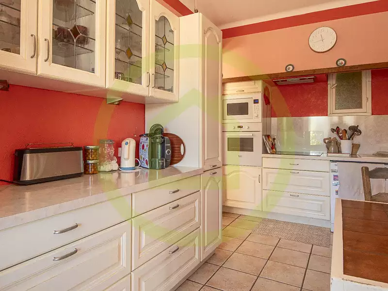 Maison, 194 m²