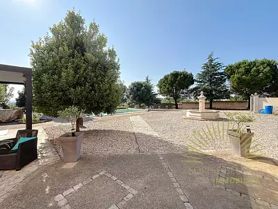 Maison, 185 m²