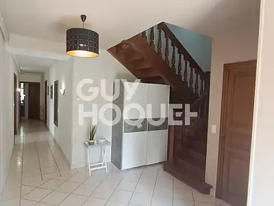 Maison, 248 m²