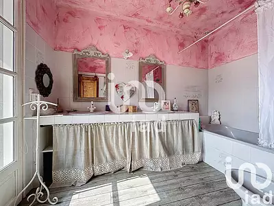 Maison, 246 m²