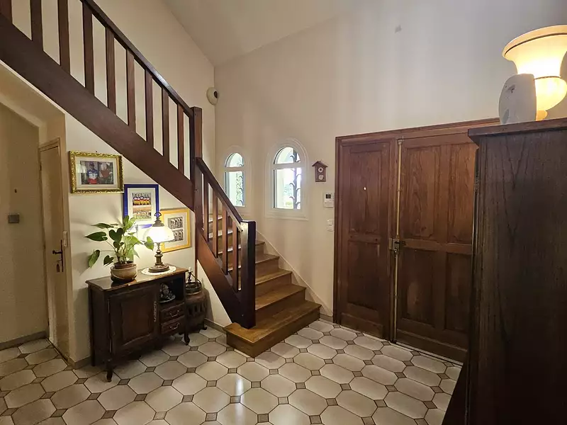 Maison, 230 m²