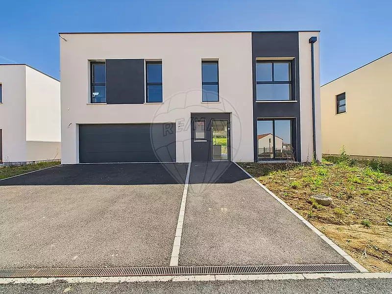 Maison, 162 m²