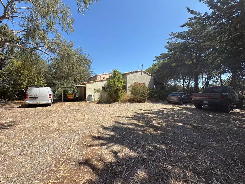 Maison, 240 m²