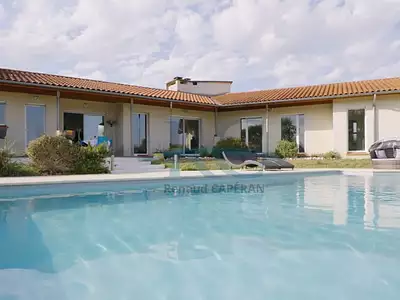 Maison, 203 m²