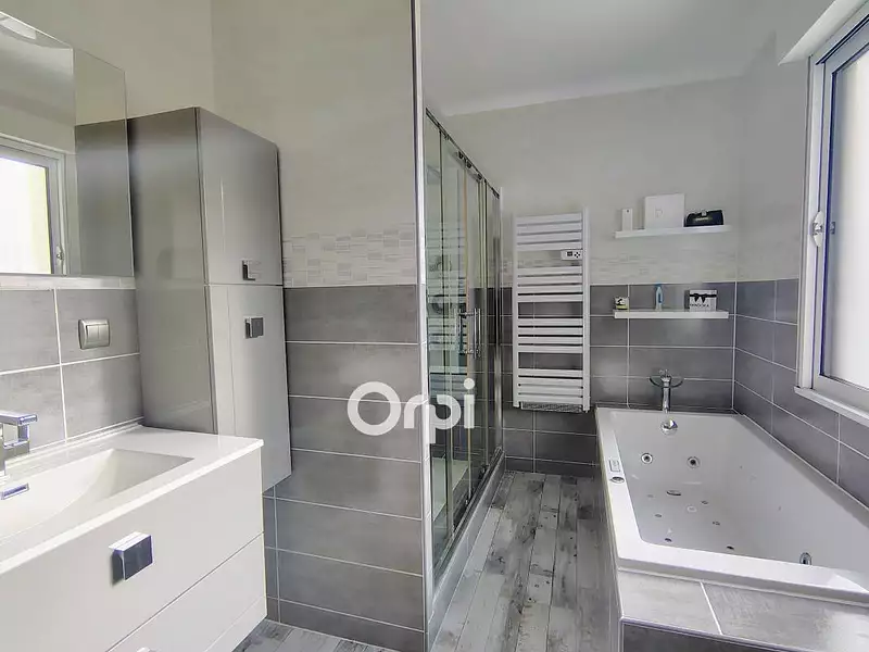 Maison, 128 m²