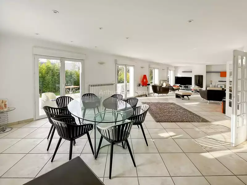 Maison, 183 m²