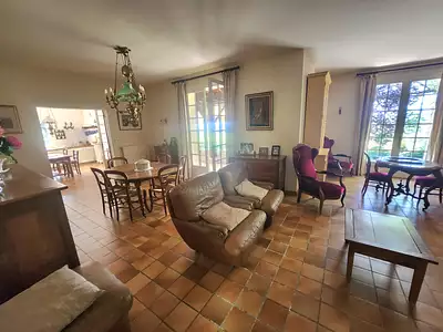 Maison, 230 m²