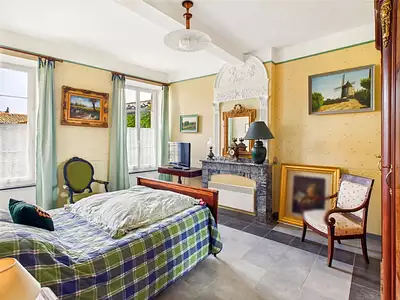 Maison, 250 m²