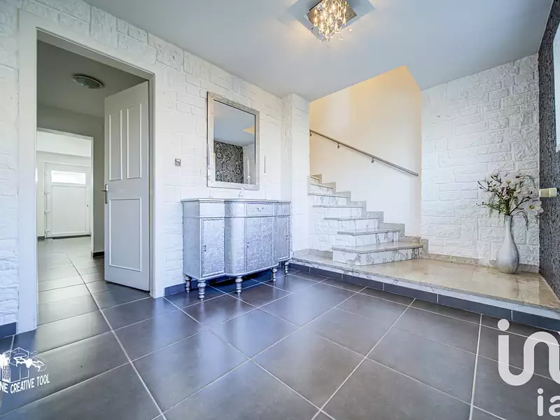 Maison, 180 m²