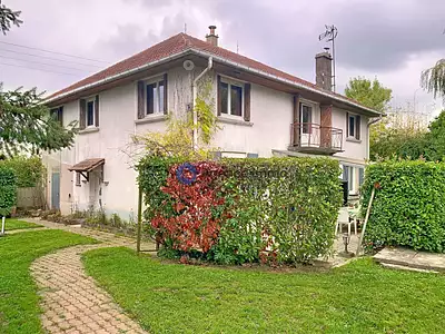 Maison, 225 m²