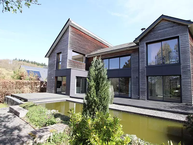 Maison, 225 m²