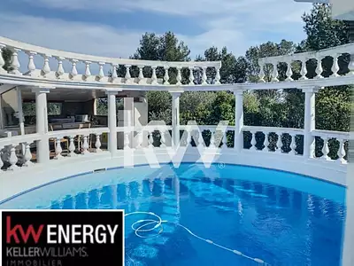 Maison, 270 m²