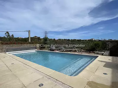 Maison, 210 m²
