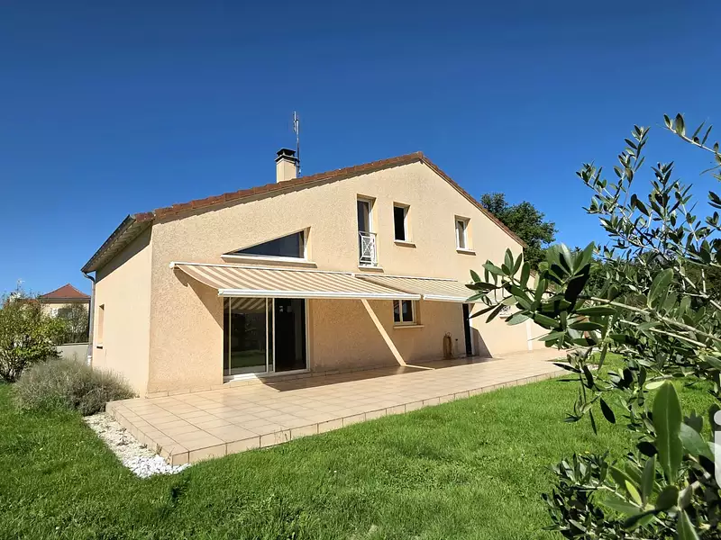 Maison, 190 m²