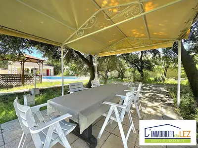 Maison, 255 m²