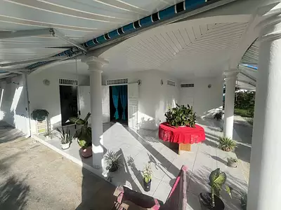 Maison, 230 m²