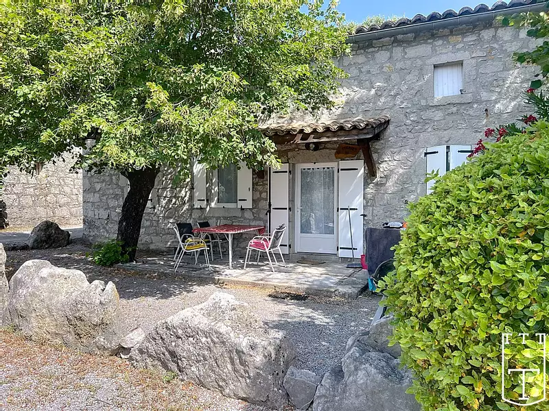 Maison, 640 m²