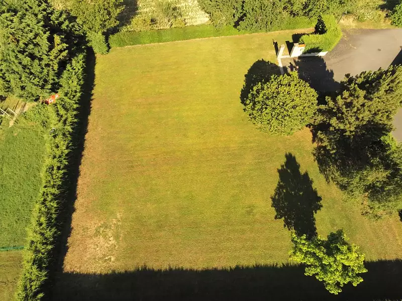 Terrain, 981 m²