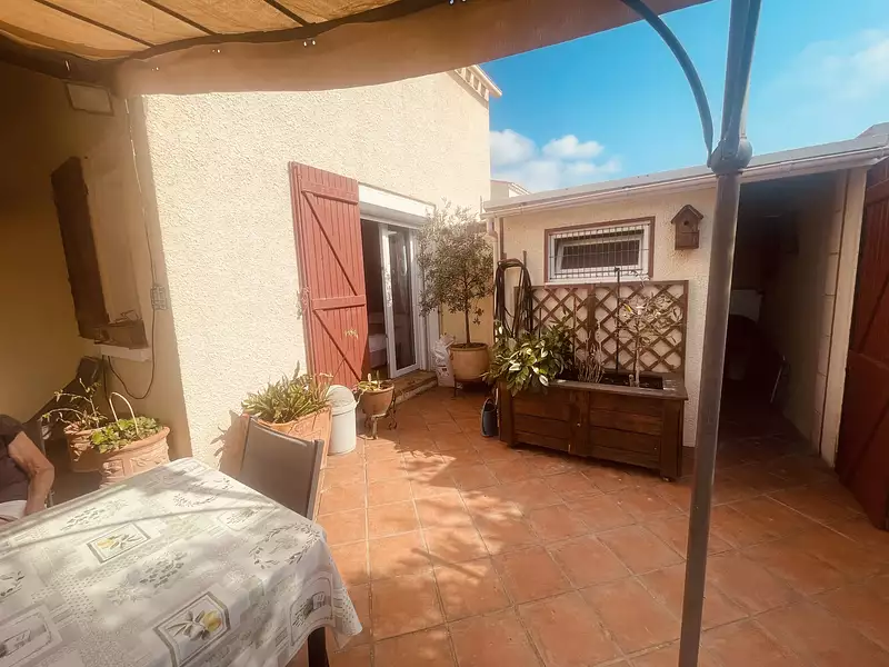 Maison, 166 m²