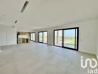 Maison, 214 m²