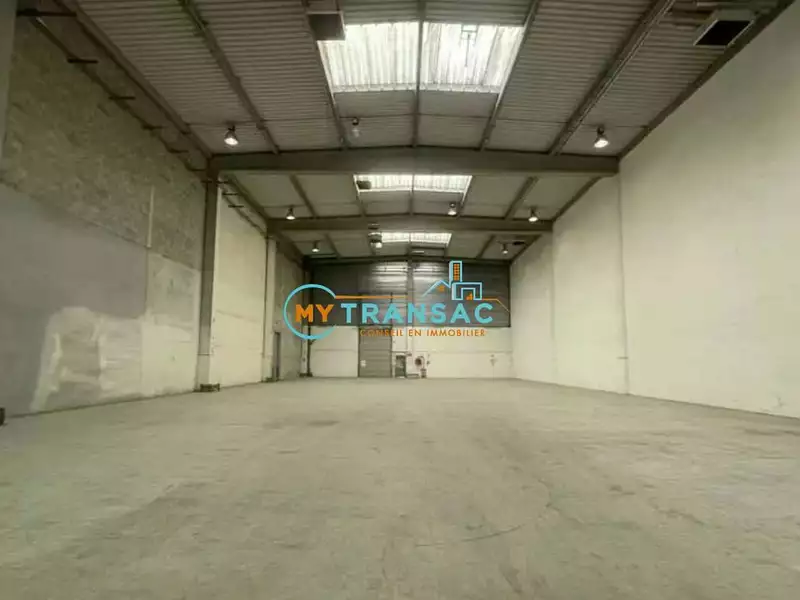 Divers, 3 065 m²