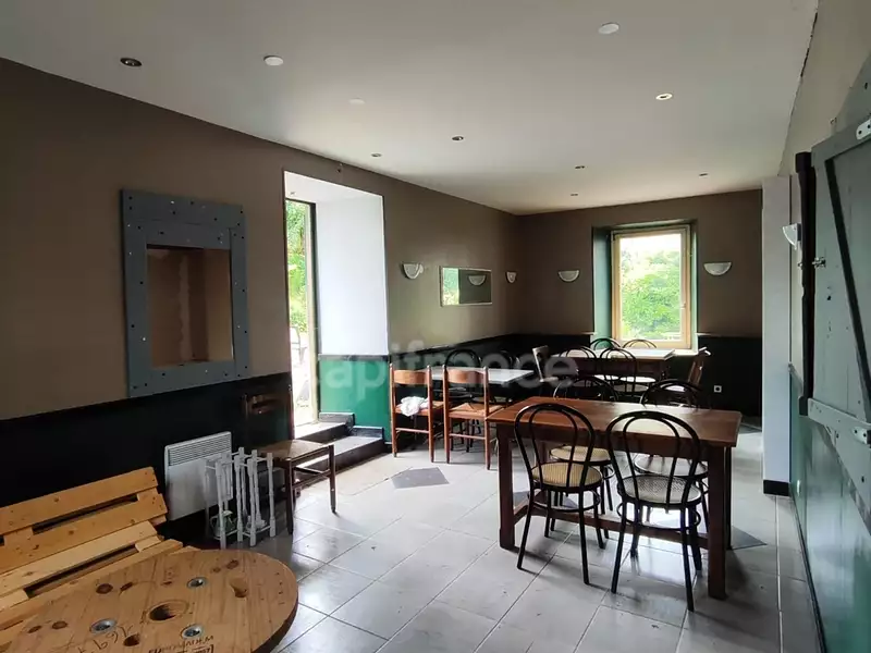 Maison, 200 m²