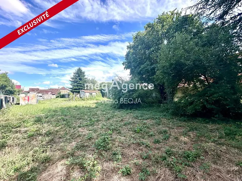 Terrain, 1 665 m²