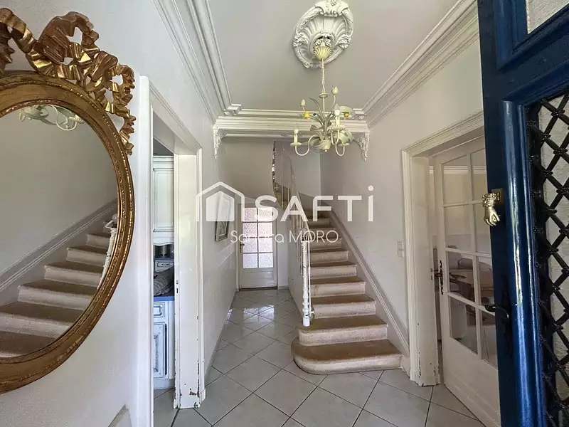 Maison, 350 m²