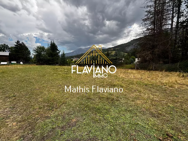 Terrain, 920 m²