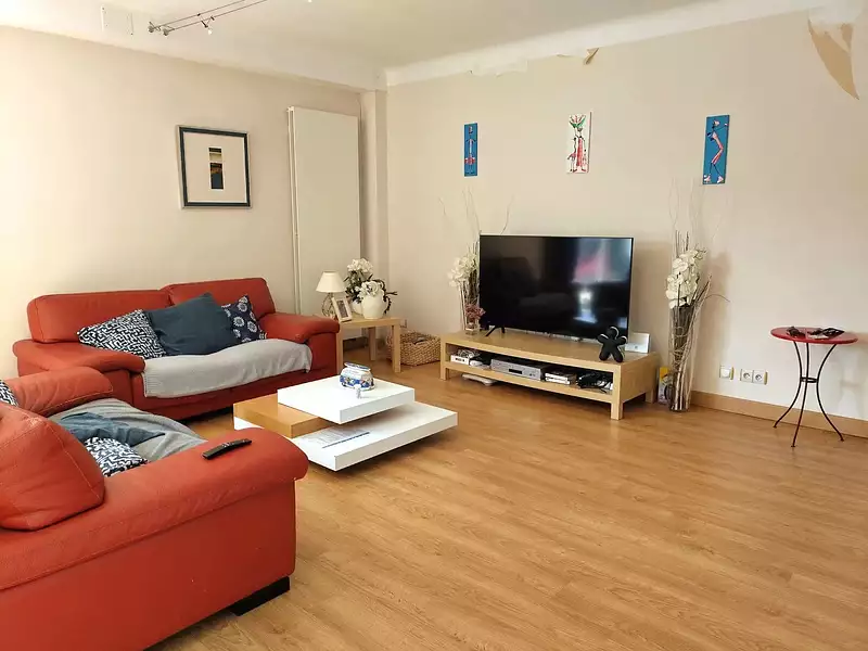 Maison, 235 m²