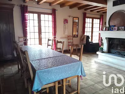 Maison, 215 m²