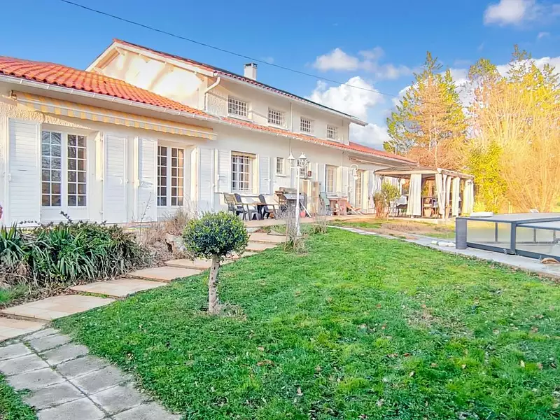 Maison, 227 m²