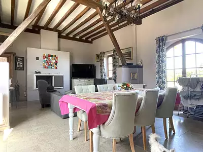 Maison, 221 m²
