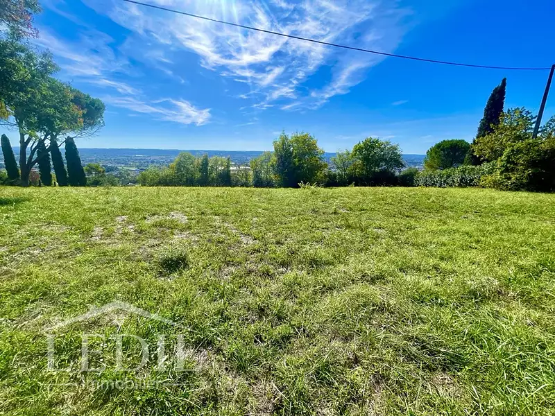 Terrain, 2 728 m²