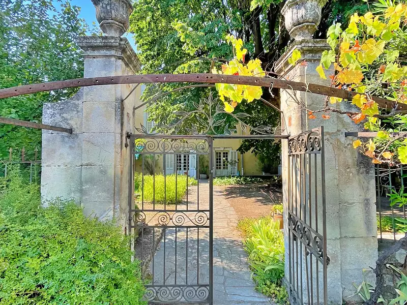 Maison, 751 m²