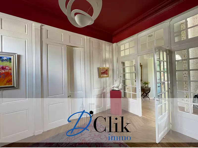 Maison, 400 m²