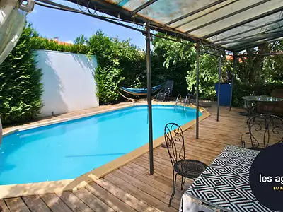 Maison, 252 m²