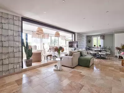 Maison, 223 m²