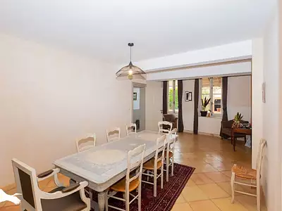Maison, 384 m²